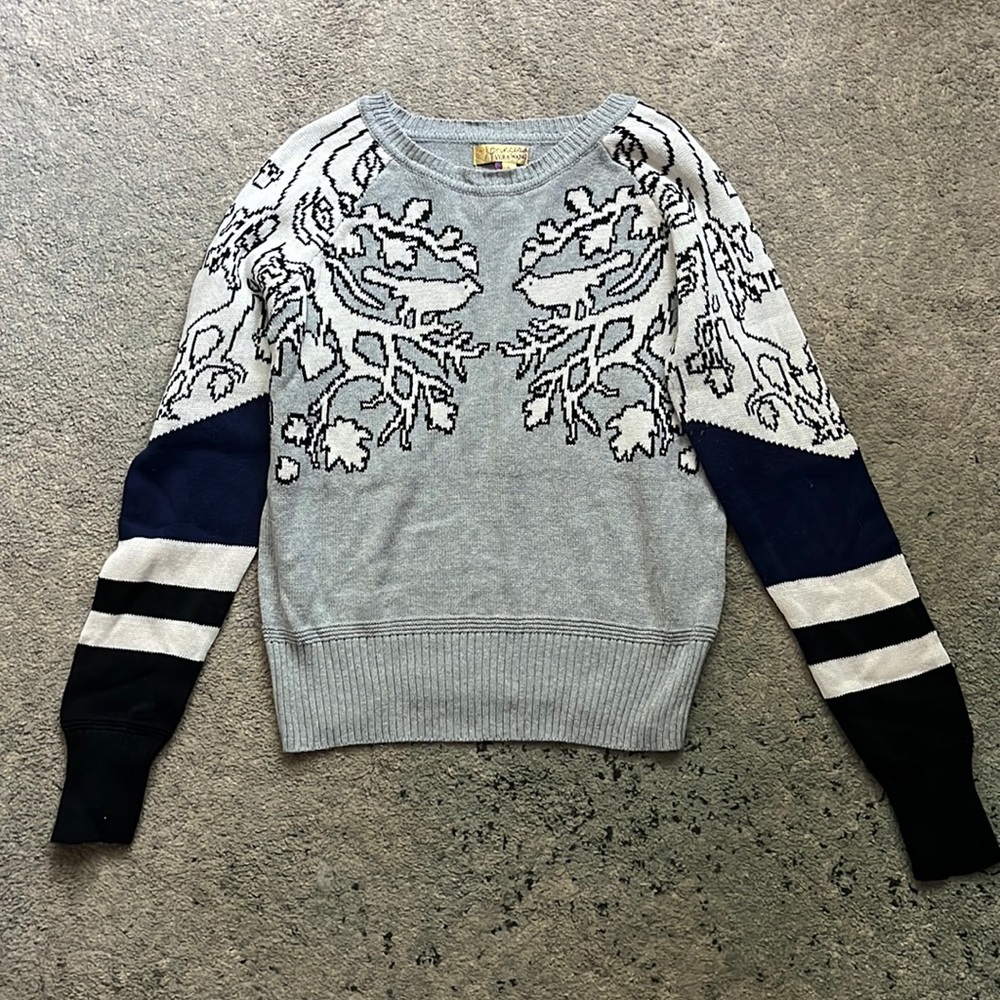 Princess by Vera Wang sweater, size large